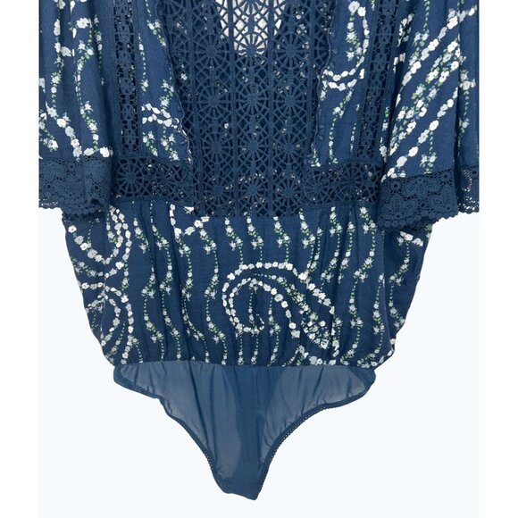 Free People Bali Tate Navy Floral Lace-Trimmed Bodysuit Open Back Size XL - Picture 13 of 16